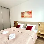 Luka Paludzka Apartmán